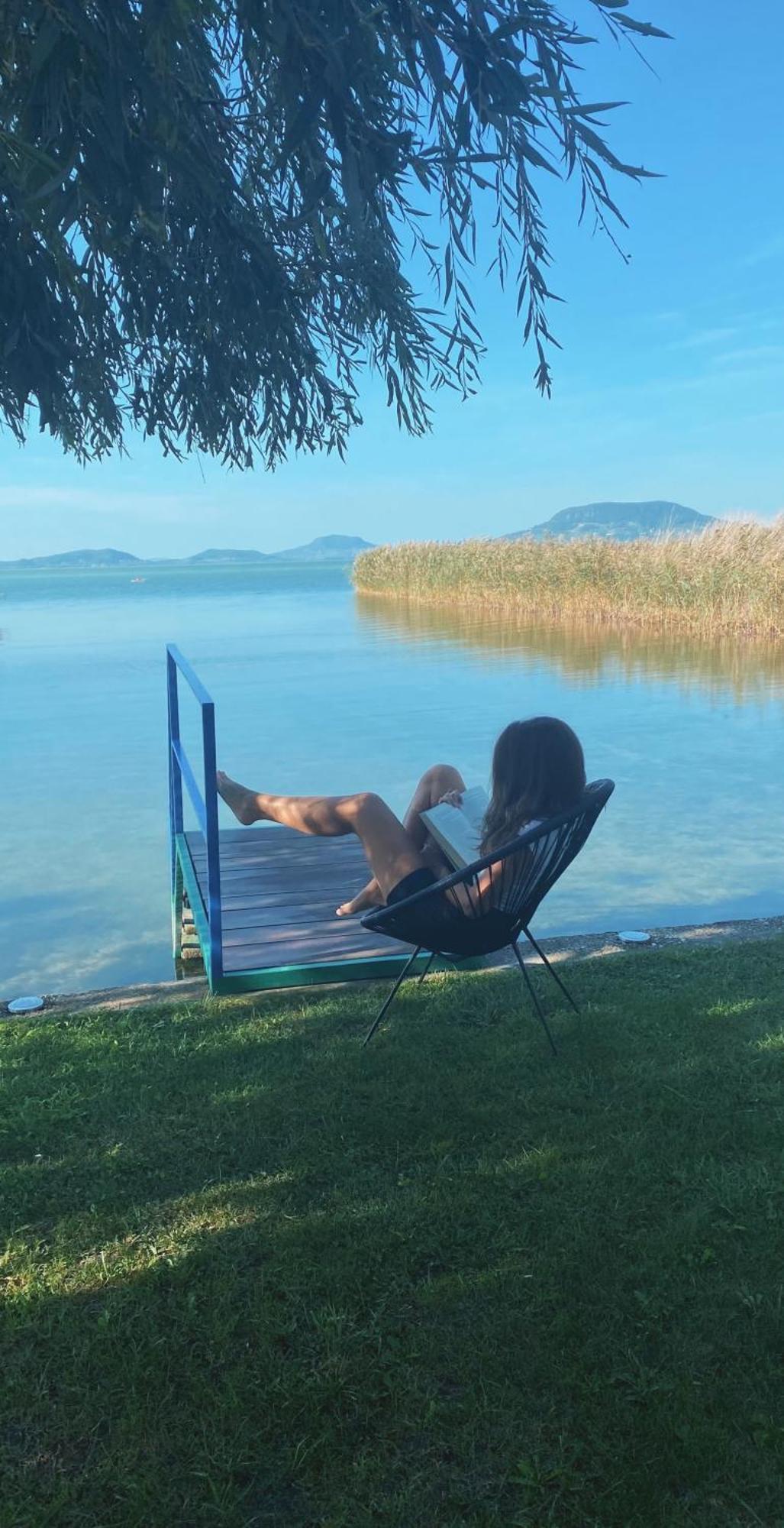 Balaton A Kertben - Balaton In The Garden - Beachfront Houses With Beautiful View, Private Beach Balatonfenyves Exterior photo
