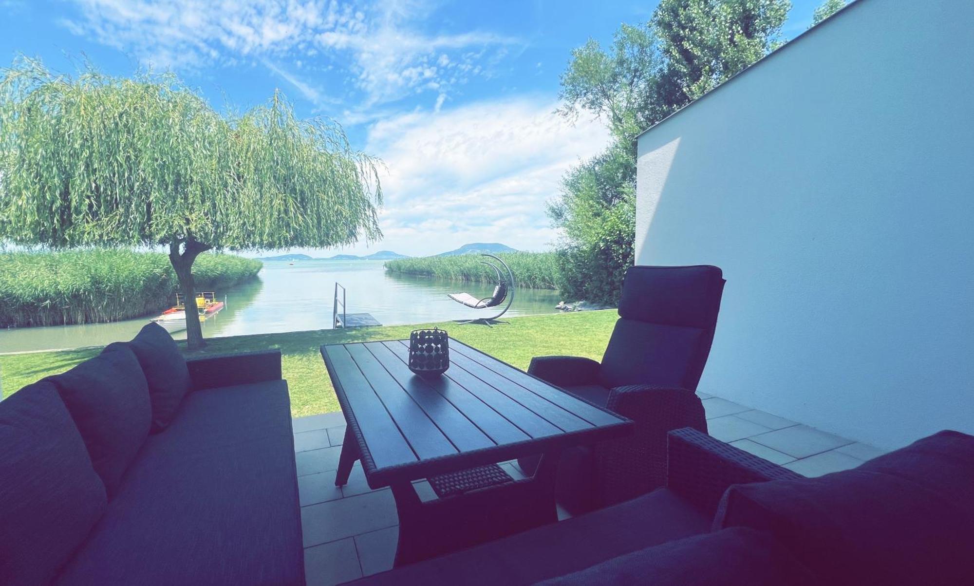 Balaton A Kertben - Balaton In The Garden - Beachfront Houses With Beautiful View, Private Beach Balatonfenyves Exterior photo