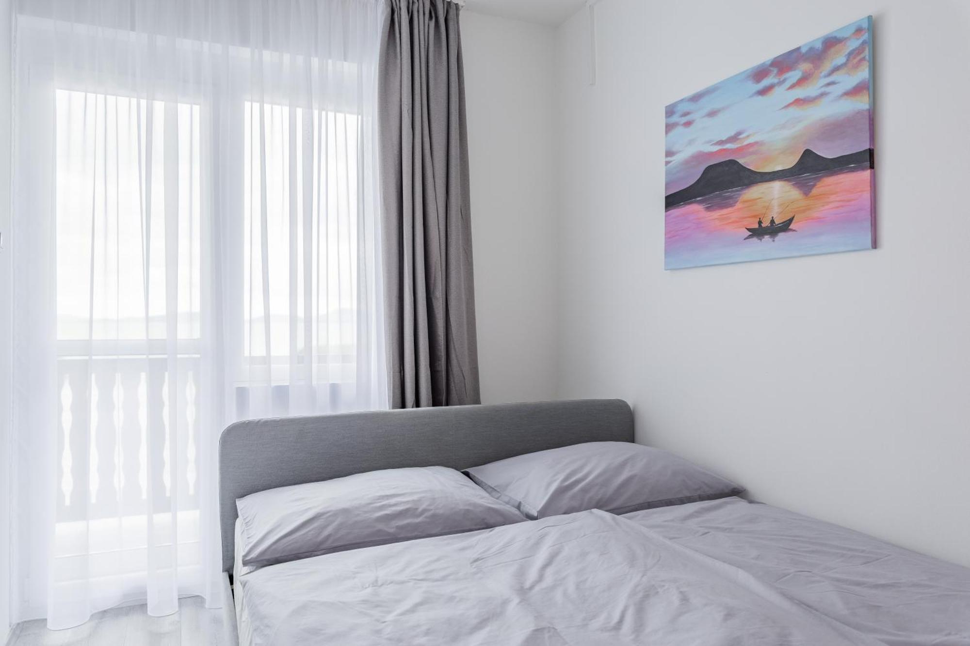 Balaton A Kertben - Balaton In The Garden - Beachfront Houses With Beautiful View, Private Beach Balatonfenyves Room photo